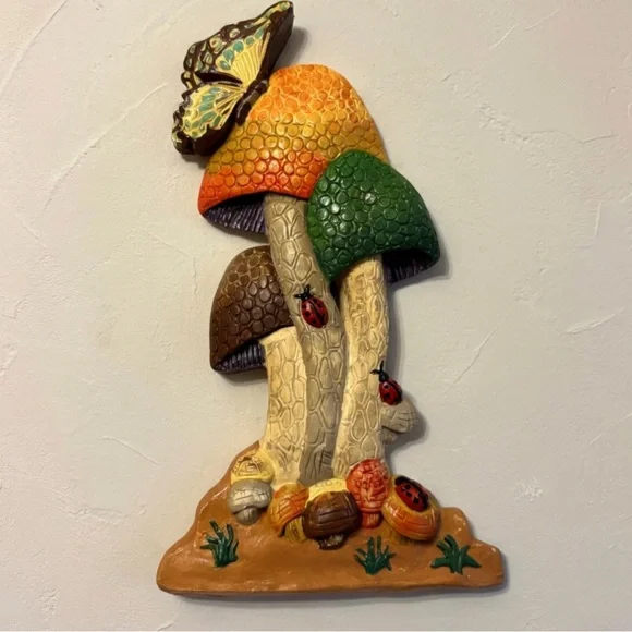 This vintage 1970s wall art chalkware or plaster mushrooms Wall decor Vintage - Picture 2 of 14